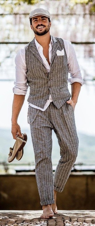 Une chemise de ville à porter avec des mocassins à pampilles beiges