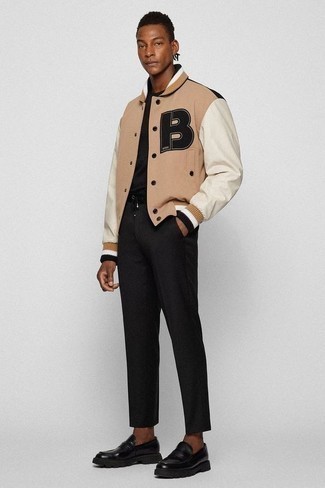 Comment porter une veste universitaire beige