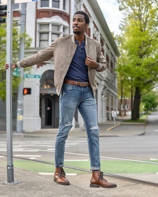 Comment porter une veste universitaire beige