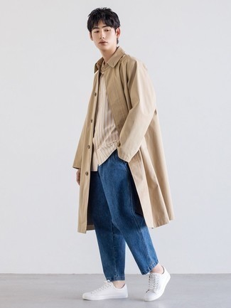 Comment porter une chemise à manches courtes à rayures verticales beige