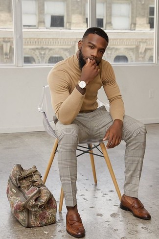 Comment porter une montre beige pour un style chic decontractés