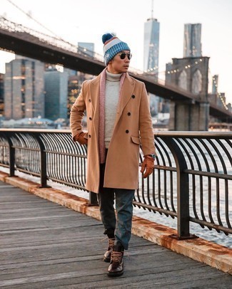 Comment porter un pull à col roulé en laine beige