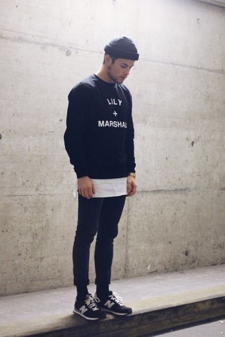 Comment porter un sweat-shirt imprimé noir et blanc