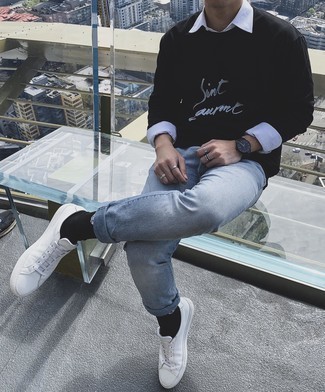 Comment porter un sweat-shirt imprimé noir et blanc