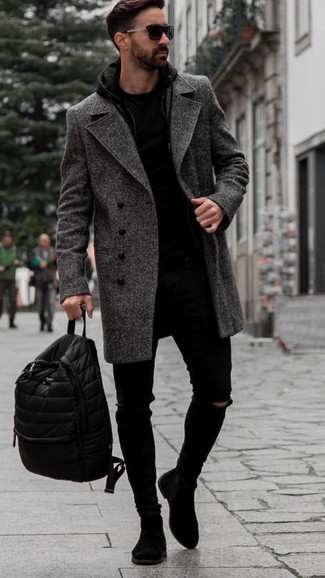 Comment porter un sac à dos noir quand il fait froid