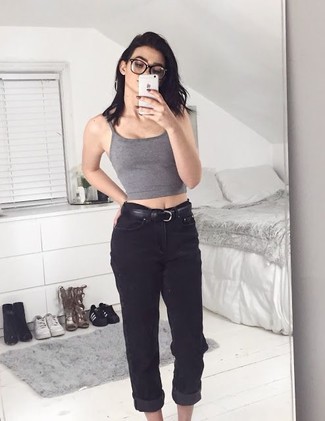 Comment porter un jean boyfriend noir