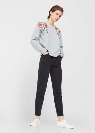 Comment porter un jean boyfriend noir