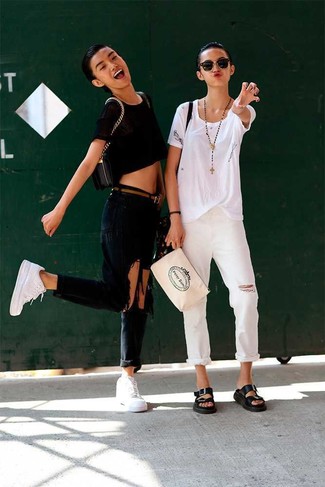 Comment porter un jean boyfriend noir