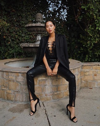 Comment porter un bustier noir