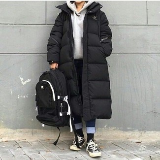 Comment porter un sac à dos en toile noir