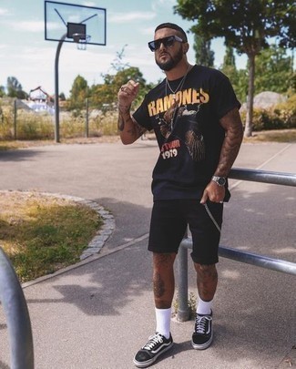 Comment porter un short en denim noir