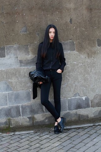 Comment porter une chemise de ville noire