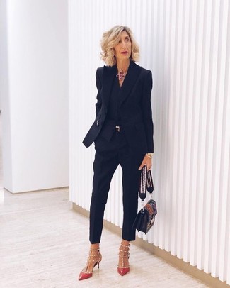 Comment porter une chemise de ville noire