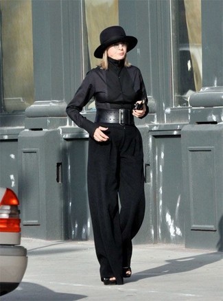 Comment porter une chemise de ville noire