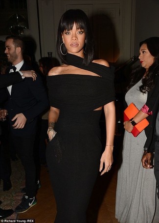 Comment porter une robe de soirée noire