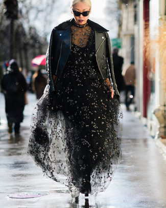 Comment porter une robe de soirée noire