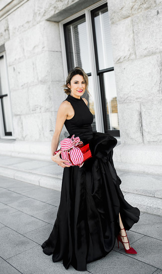Comment porter une robe de soirée noire