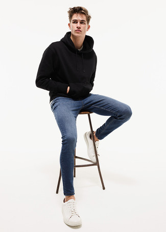 Comment porter un sweat à capuche noir