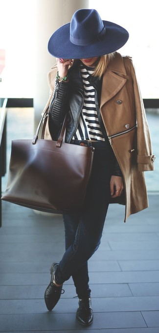 Comment porter une veste noire quand il fait froid