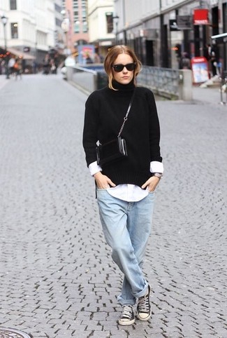 Comment porter un pull à col roulé en tricot noir