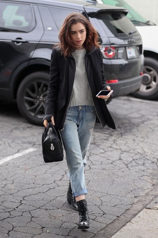 Comment porter un grand sac en cuir noir