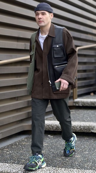 Comment porter une veste sans manches en cuir noire
