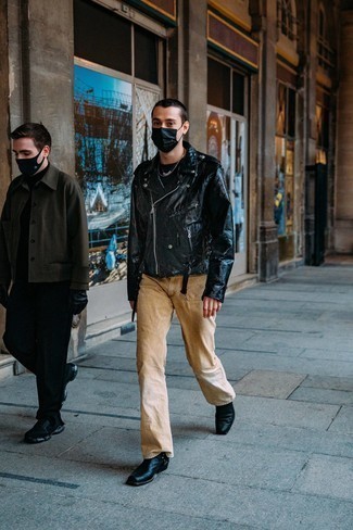 Comment porter une veste en cuir noire