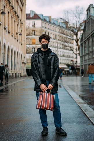 Comment porter une veste en cuir noire