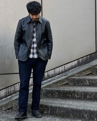 Comment porter une veste en cuir noire