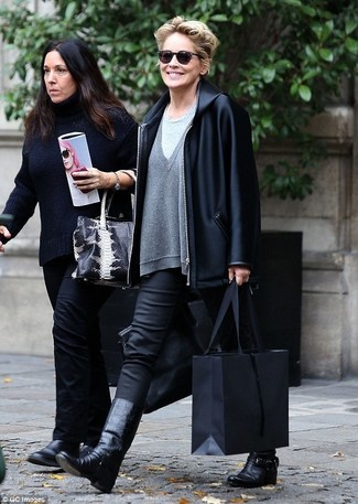 Comment porter des bottes mi-mollet en cuir noires