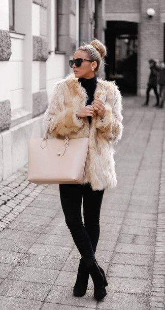 Comment porter des leggings noirs en hiver à 30 ans