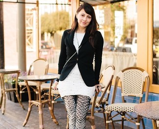 Comment porter des leggings noirs à 30 ans
