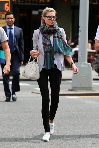 Comment porter des leggings noirs