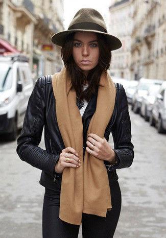 Comment porter des leggings noirs