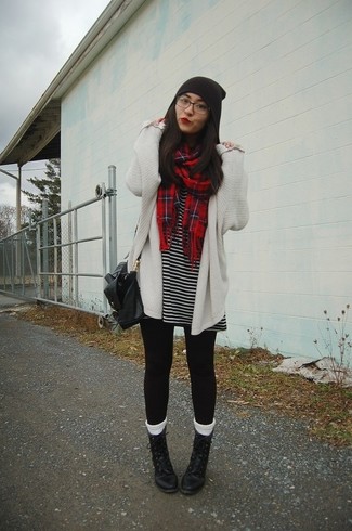 Comment porter des leggings noirs pour un style relax au printemps