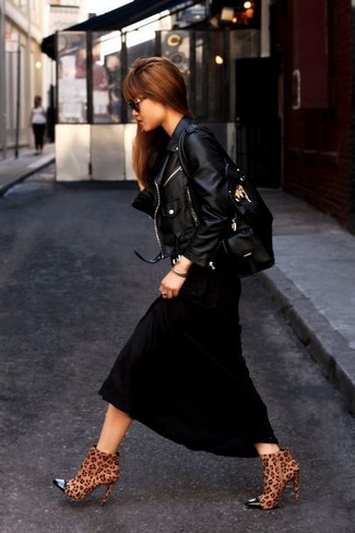 Des chaussures à porter avec une robe longue noire quand il fait frais
