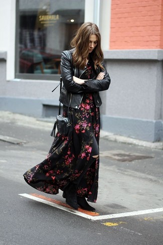 Des chaussures à porter avec une robe longue noire quand il fait frais