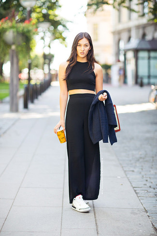 Comment porter une jupe longue noire