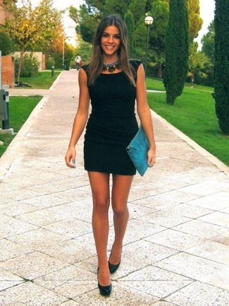Comment porter un collier noir