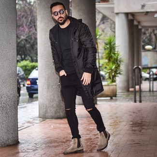 Comment porter une parka noire avec un jean déchiré noir