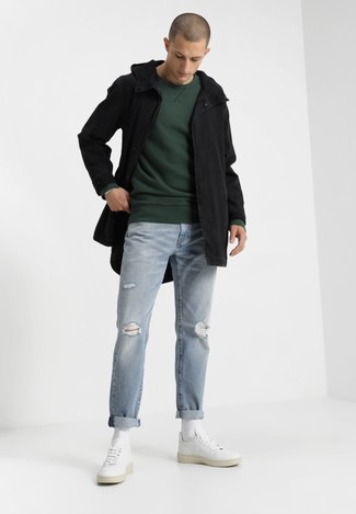 Comment porter une parka noire quand il fait chaud