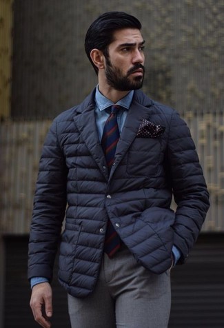 Comment porter un blazer matelassé noir