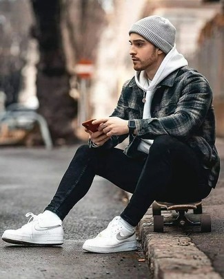 Comment porter une montre en caoutchouc noire