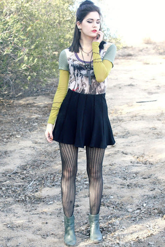 Comment porter une jupe patineuse noire