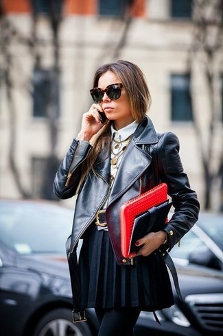 Comment porter une jupe patineuse noire