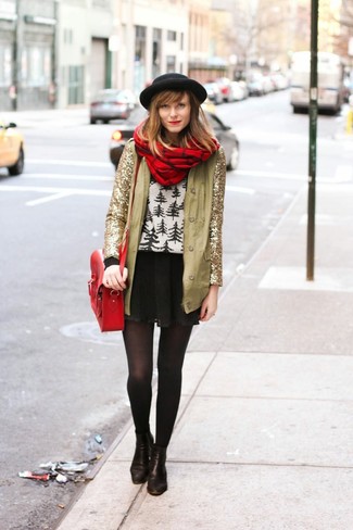 Comment porter une jupe patineuse noire