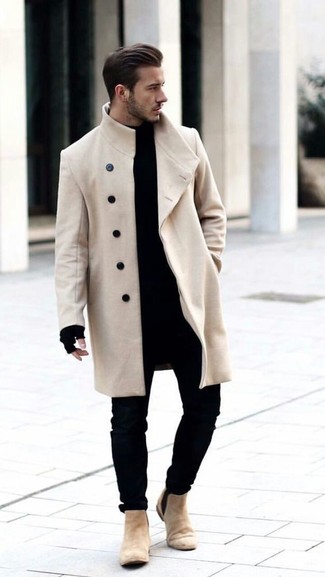 Un pull à col roulé à porter avec un jean skinny noir