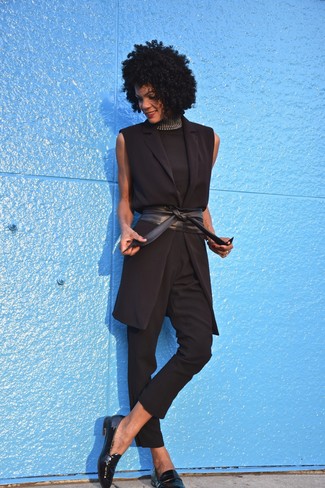 Comment porter un blazer sans manches noir