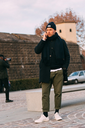Comment porter des chaussettes noires en hiver