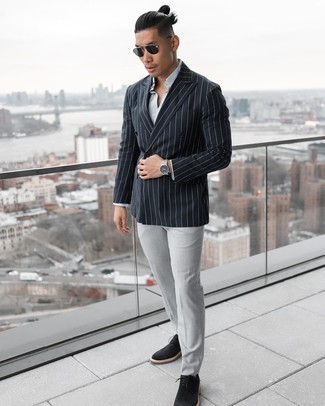 Comment porter des chaussures brogues en daim noires